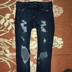 Hollister jeans, willing to negotiate!!